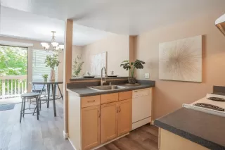 Photo #2: 224081571 Listing