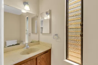 Photo #3: 224081703 Listing