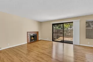 Photo #4: 224081703 Listing