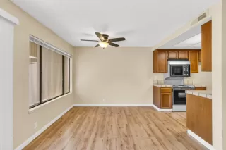 Photo #6: 224081703 Listing