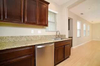 Photo #6: 224081717 Listing 