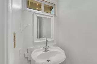 Photo #5: 224081799 Listing