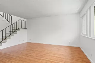 Photo #5: 224083128 Listing 