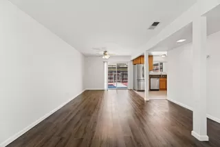 Photo #2: 224083434 Listing 