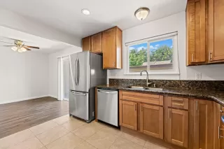 Photo #6: 224083434 Listing 