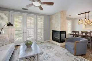 Photo #5: 224083540 Listing 