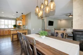 Photo #6: 224083540 Listing 