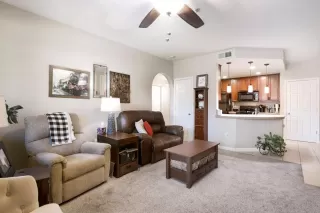 Photo #3: 224084028 Listing