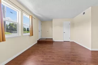 Photo #2: 224084108 Listing 