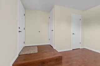 Photo #3: 224084108 Listing 