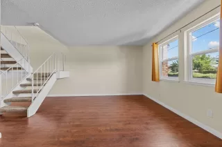 Photo #4: 224084108 Listing 