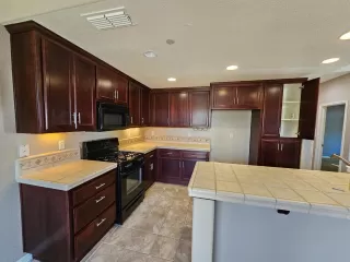 Photo #1: 224084567 Listing 