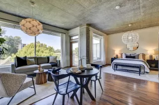 Photo #2: 224084926 Listing