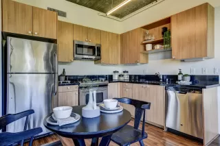 Photo #5: 224084926 Listing