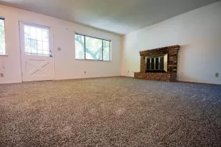 Photo #5: 224085222 Listing