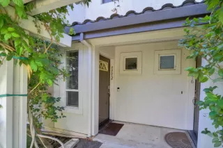 Photo #3: 224085357 Listing