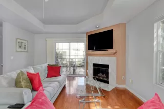 Photo #6: 224085357 Listing