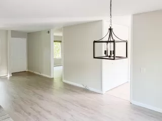 Photo #3: 224085699 Listing