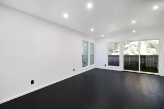 Photo #4: 224086278 Listing