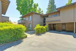 Photo #1: 224086627 Listing