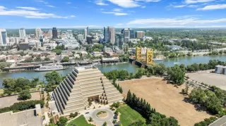 Photo #3: 224086710 Listing