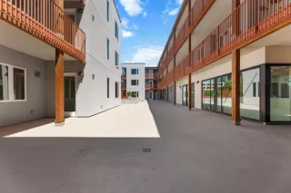 Photo #1: 224086726 Listing