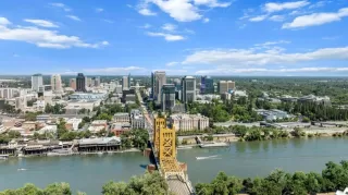 Photo #4: 224086726 Listing