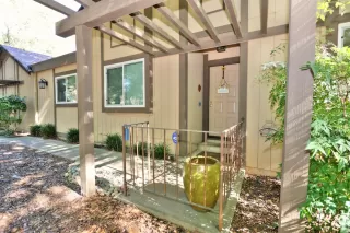 Photo #3: 224086956 Listing 