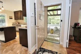 Photo #4: 224086956 Listing 