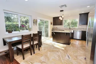 Photo #5: 224086956 Listing 