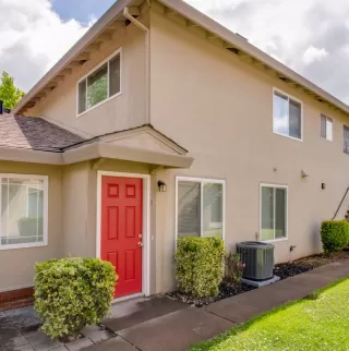 Photo #1: 224087107 Listing