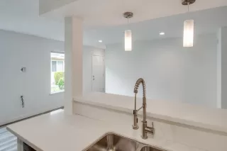 Photo #6: 224087107 Listing