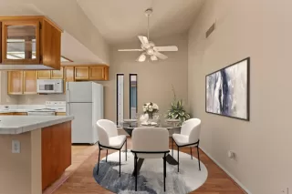 Photo #5: 224087594 Listing