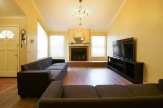 Photo #2: 224088343 Listing