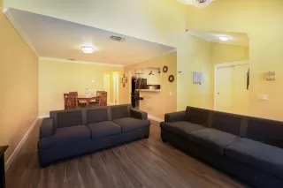 Photo #6: 224088343 Listing