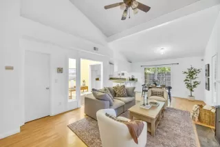 Photo #1: 224088866 Listing