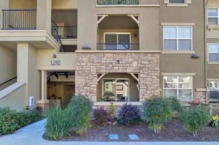 Photo #2: 224089126 Listing 