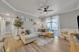 Photo #5: 224089837 Listing