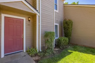 Photo #2: 224089973 Listing 