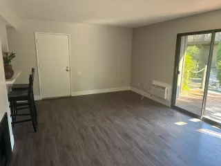 Photo #6: 224090089 Listing