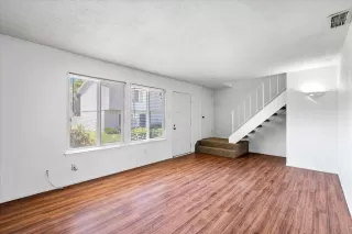 Photo #5: 224090322 Listing