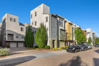 Photo #2: 224090323 Listing