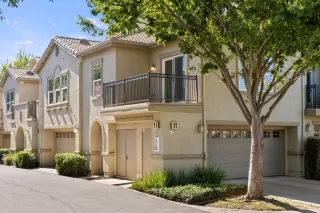 Photo #1: 224090995 Listing 