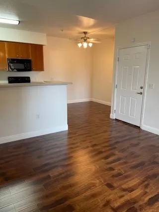 Photo #6: 224091851 Listing