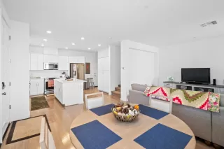 Photo #6: 224092130 Listing