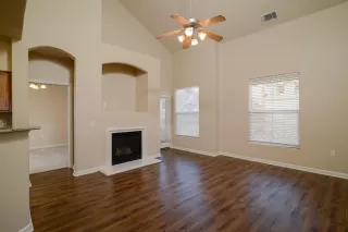 Photo #3: 224092161 Listing 