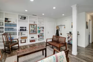 Photo #4: 224092285 Listing 