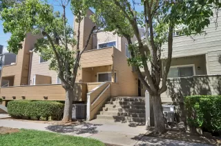 Photo #3: 224092856 Listing