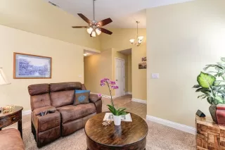 Photo #6: 224092872 Listing 