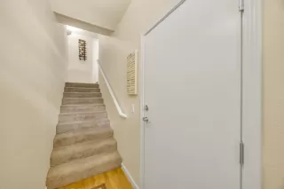 Photo #5: 224092921 Listing 